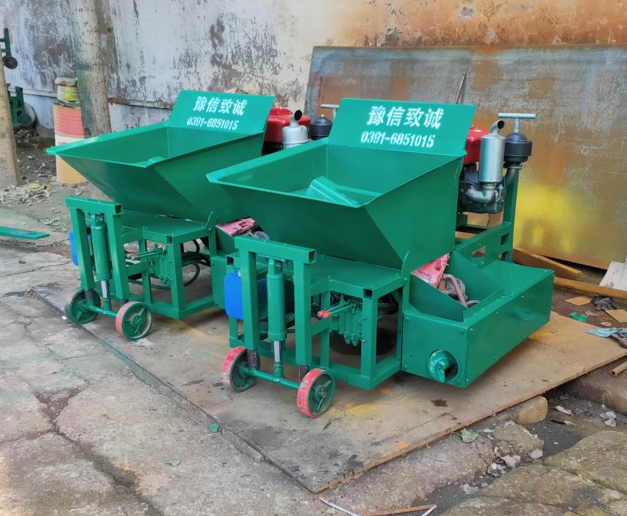 公路攔水帶滑模機(jī)2臺(tái)準(zhǔn)備發(fā)貨南陽(yáng)